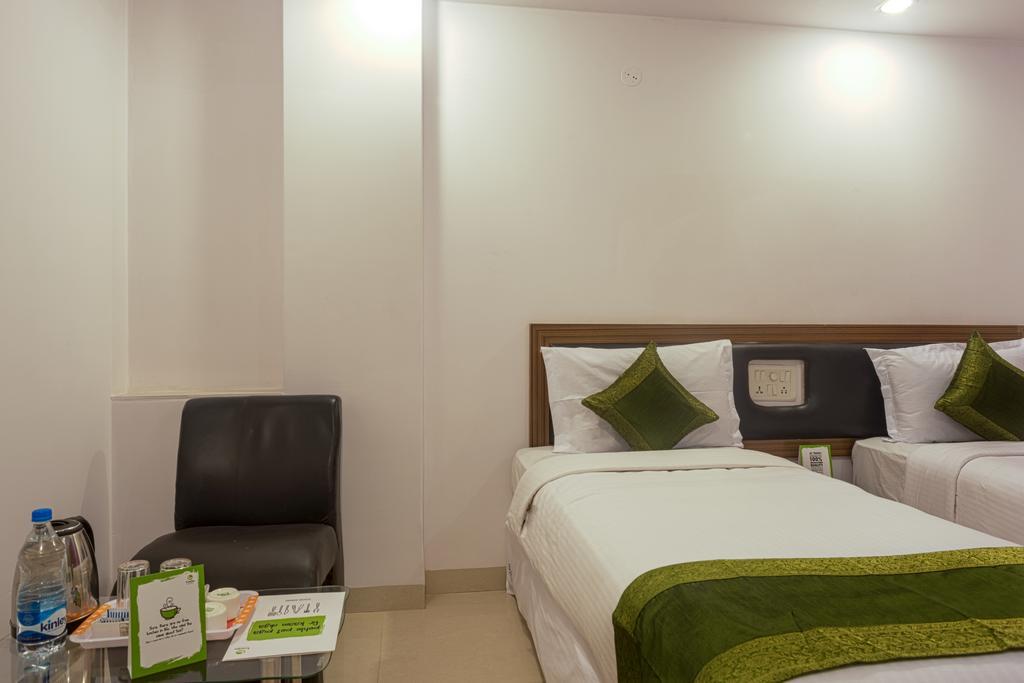 Arihant Hotel Hyderabad Esterno foto