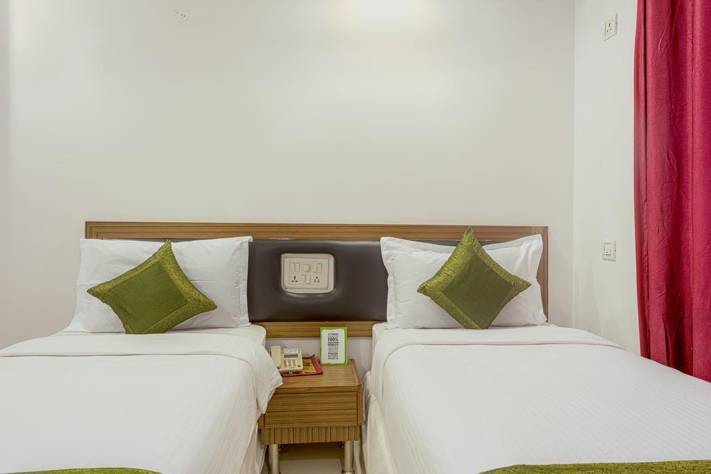Arihant Hotel Hyderabad Esterno foto