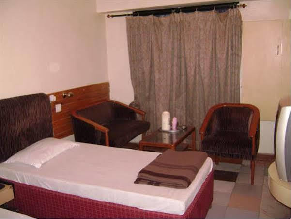 Arihant Hotel Hyderabad Esterno foto